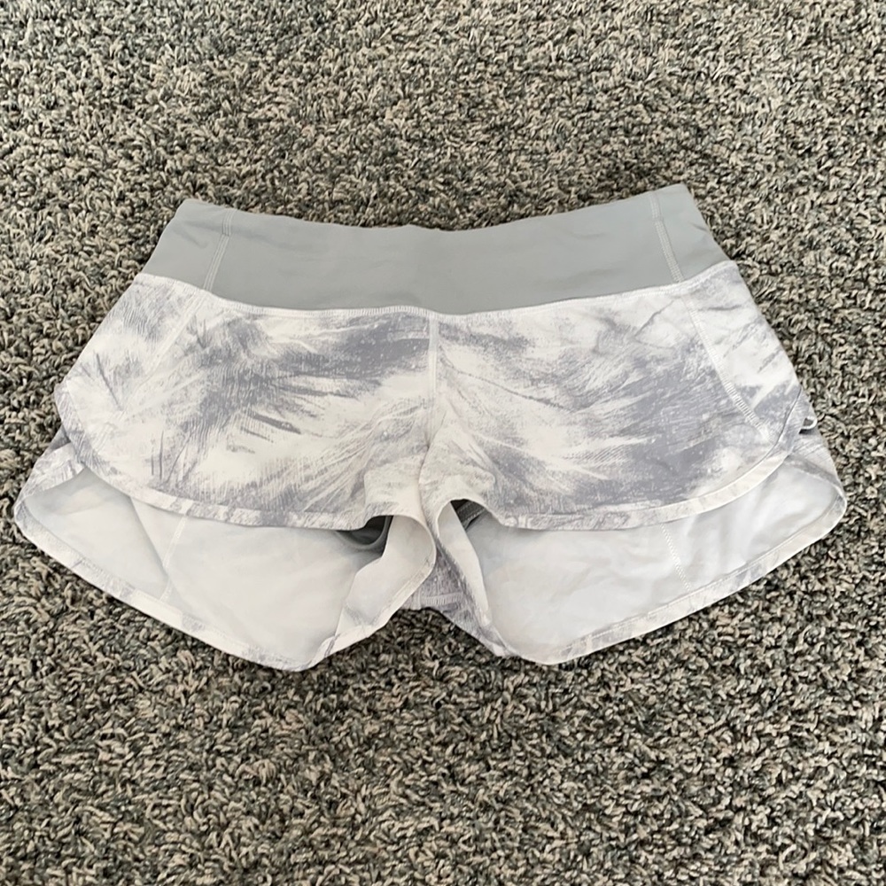 Lululemon Speed Up Short 2.5